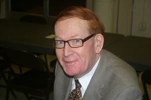 Dane E Hinrichsen